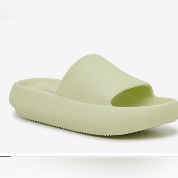 Mix No. 6 Shoes - NWT Mix No 6 Syma Slide Sandal mellow green size 8M